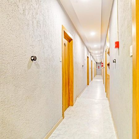 Super Collection O Adajan Formerly Hotel Western Inn Surat Dış mekan fotoğraf